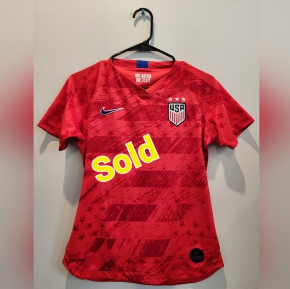 Nike USA soccer away stadium womans jersey  one nation one team Red dri fit S 19